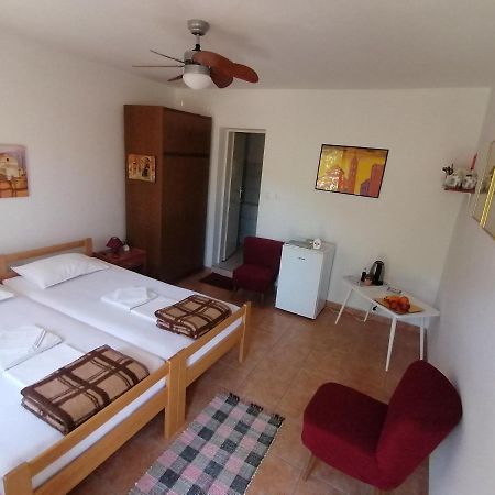 Guesthouse Bracanovic Hvar Town Eksteriør bilde